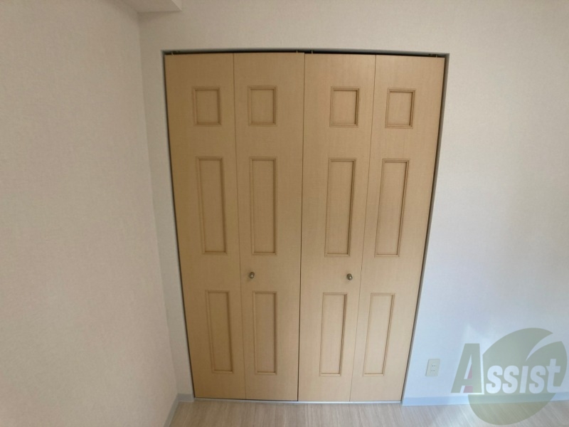 収納　寝室の収納です。部屋がすっきり片付きます。