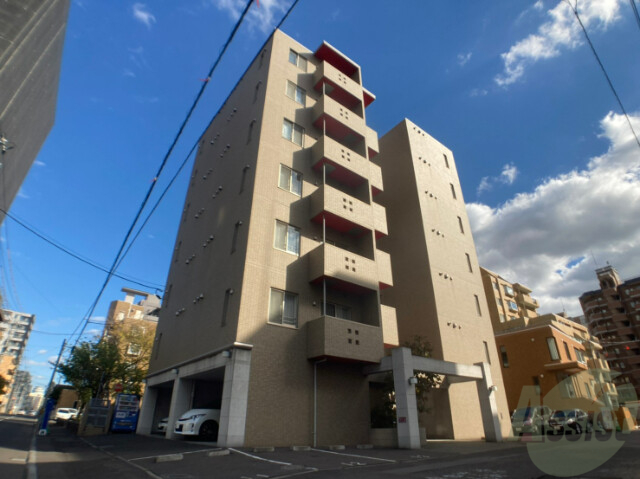 建物外観　札幌市中央区南４条西「ＡＬＬＵＲＥ　ＭＡＲＵＹＡＭＡ」