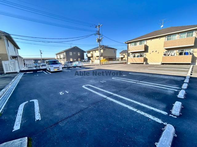 駐車場　駐車場