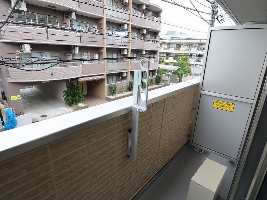 バルコニー　静かな住環境