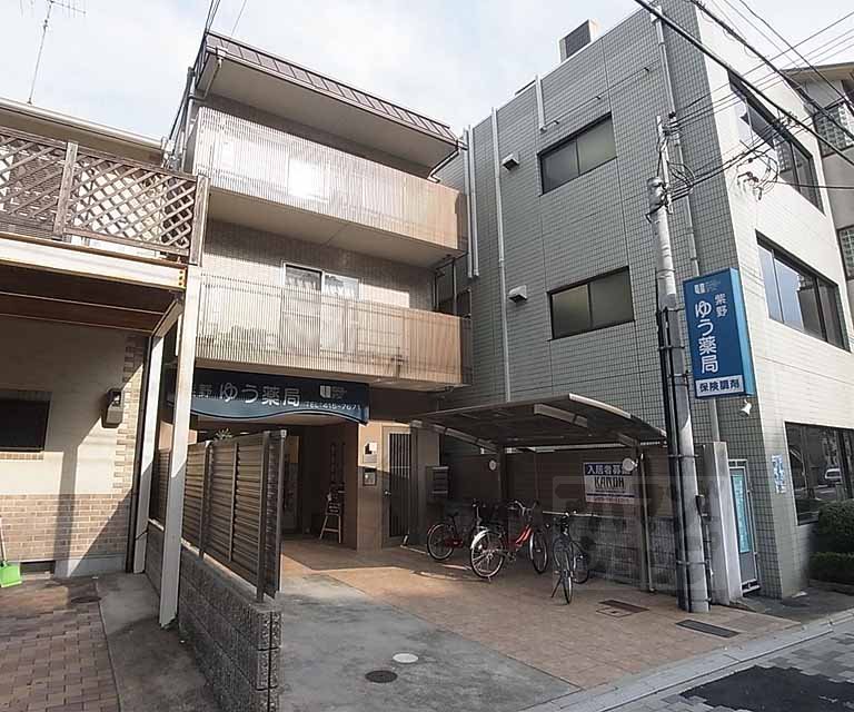建物外観　紫野の閑静なエリアに立地。コンビニ徒歩すぐです。