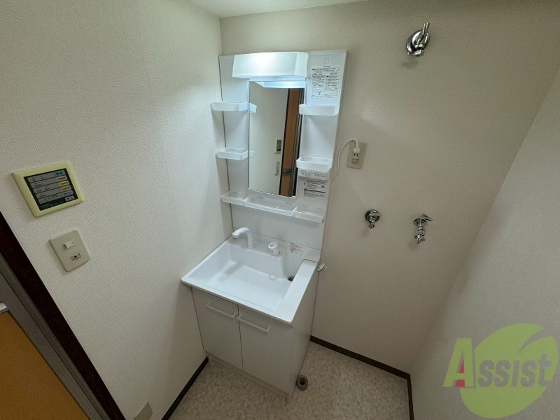 洗面設備　こちらに洗面台があります。朝の洗顔はこちらで。