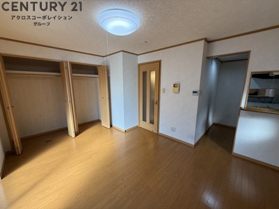 居室・リビング　収納スペースが豊富・カウンターキッチンでおすすめ