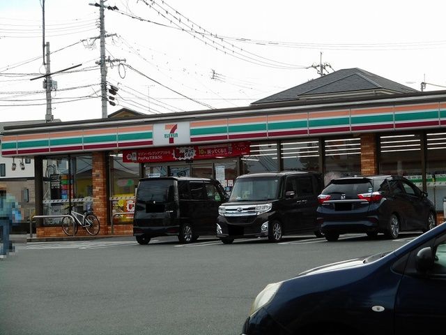 コンビニ　セブンイレブン山ノ神店（コンビニ）まで400m