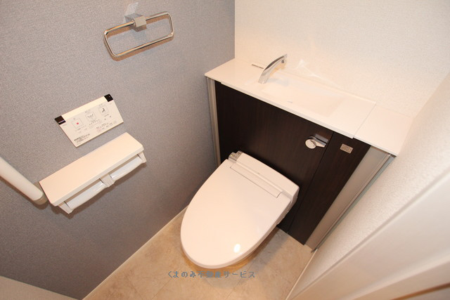トイレ　トイレもきれいです ソレアード花月　104号室　2021/9