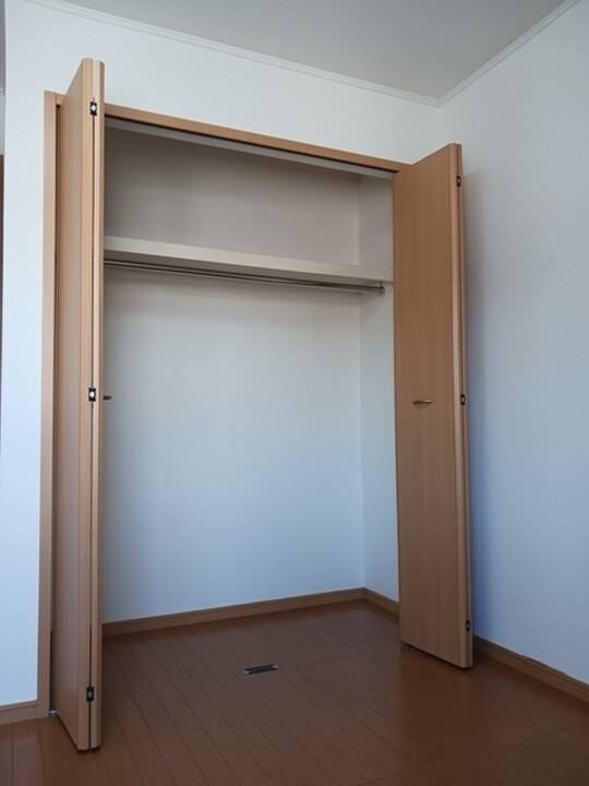 収納　クローゼット