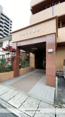 エントランス　駐車場