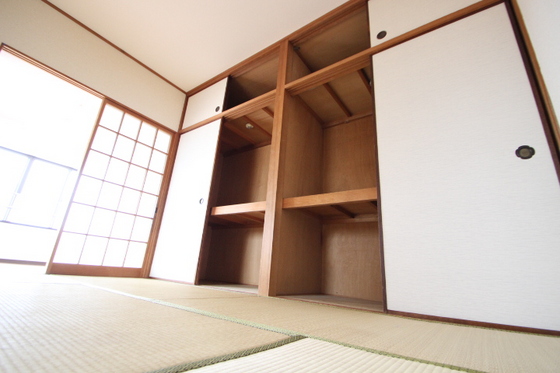 収納　※別部屋の写真です