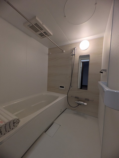 バス・シャワールーム　同物件、別号室のものです。