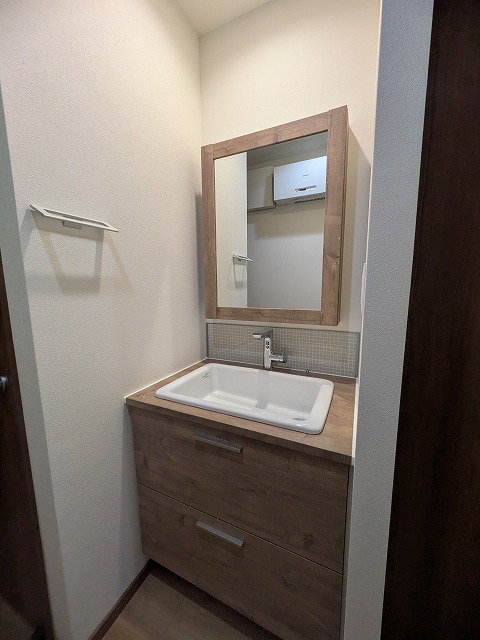 洗面設備　同物件、別号室のものです。