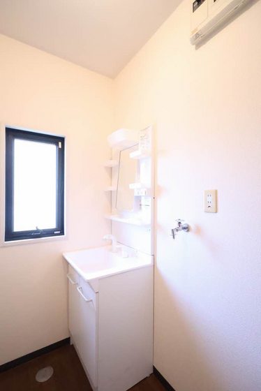 洗面設備　※別部屋の写真です