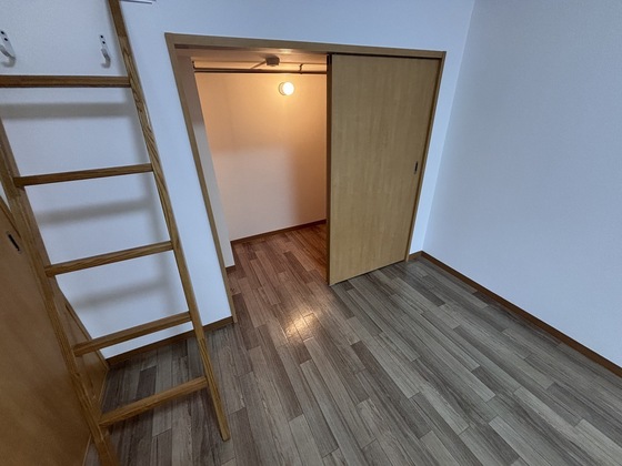 玄関　※別部屋の写真です