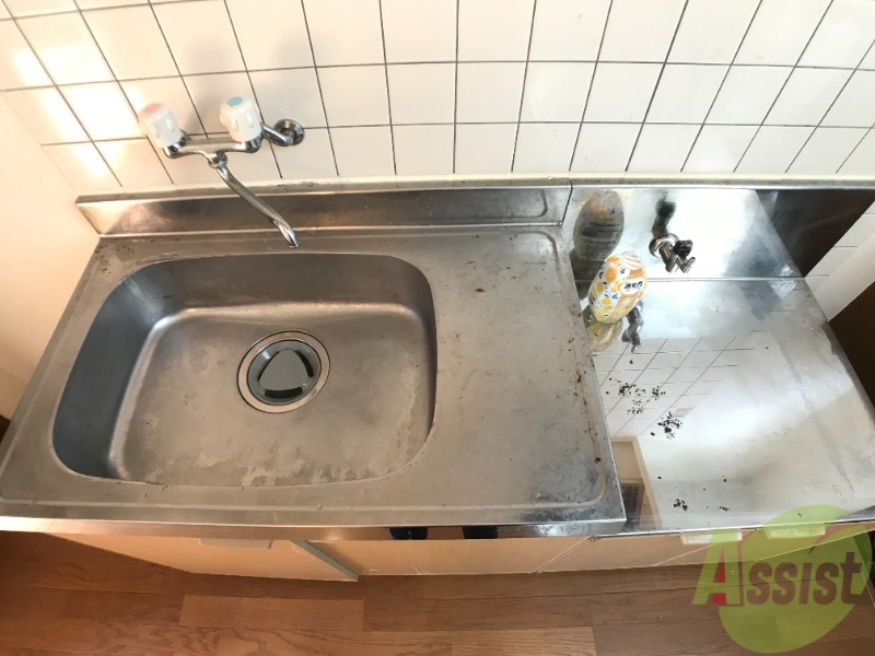 キッチン　キッチンはこちら。一人暮らしには十分なスペースがあります。