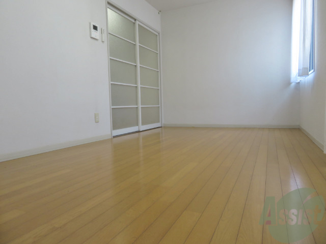 居室・リビング　７．５帖のリビングです。とても広々していますね