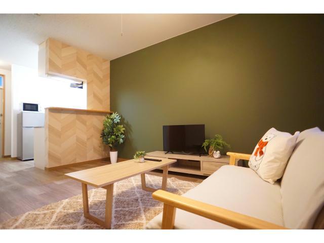 居室・リビング　お洒落な家具家電付きルーム！