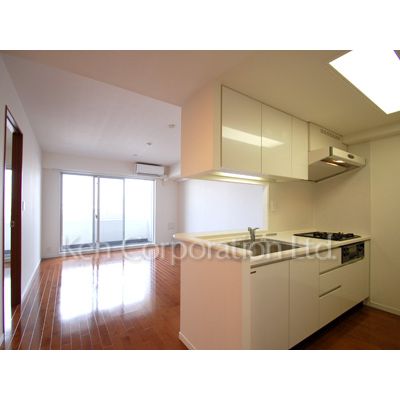 居室・リビング　同タイプ14階のお部屋を撮影。仕様が異なることがあります。