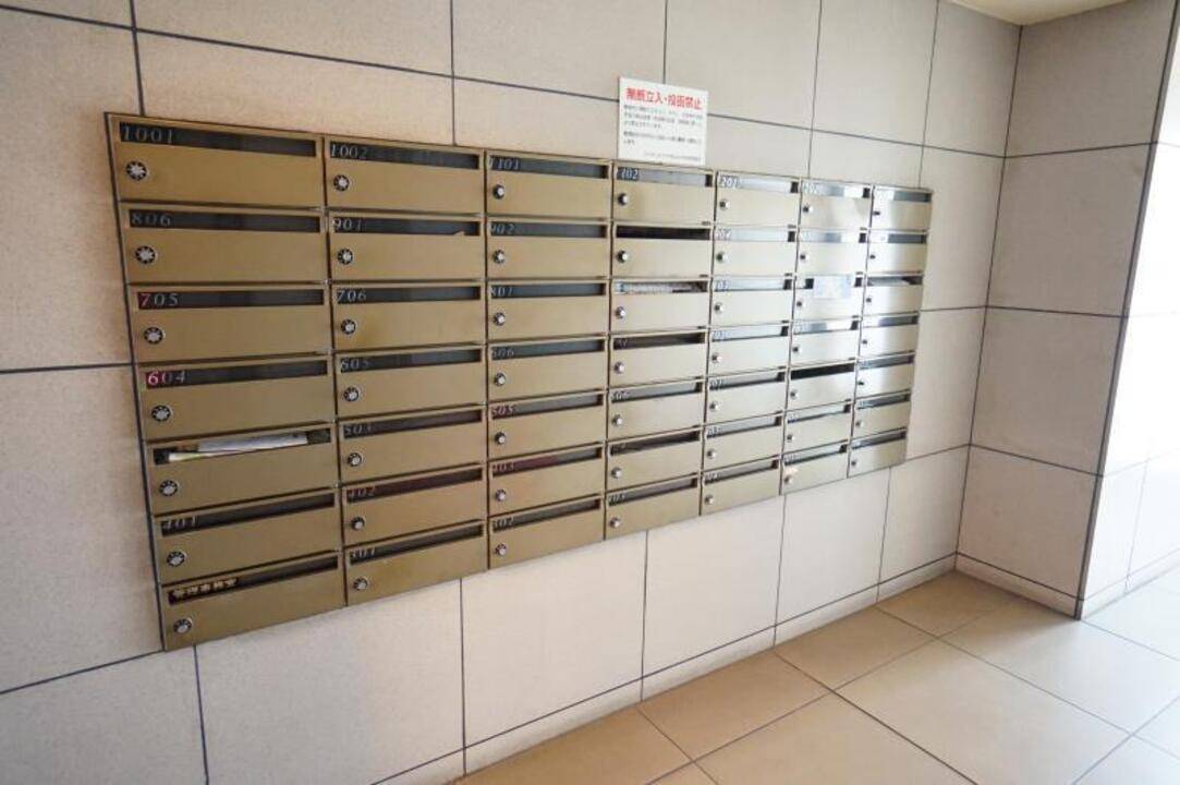 エントランス　メールBOX