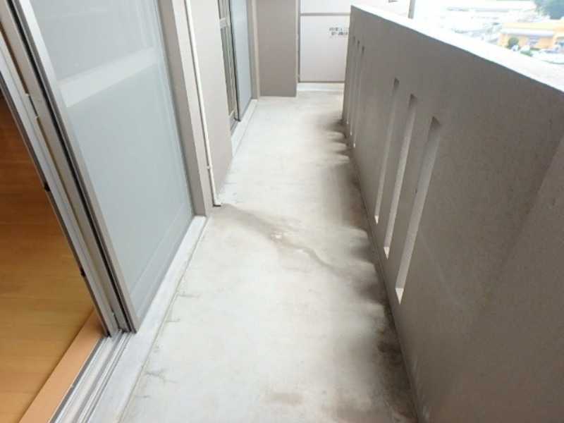 バルコニー　図面と現状に相違がある場合には現状を優先