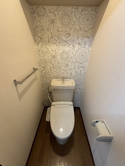 トイレ　※別部屋の写真です