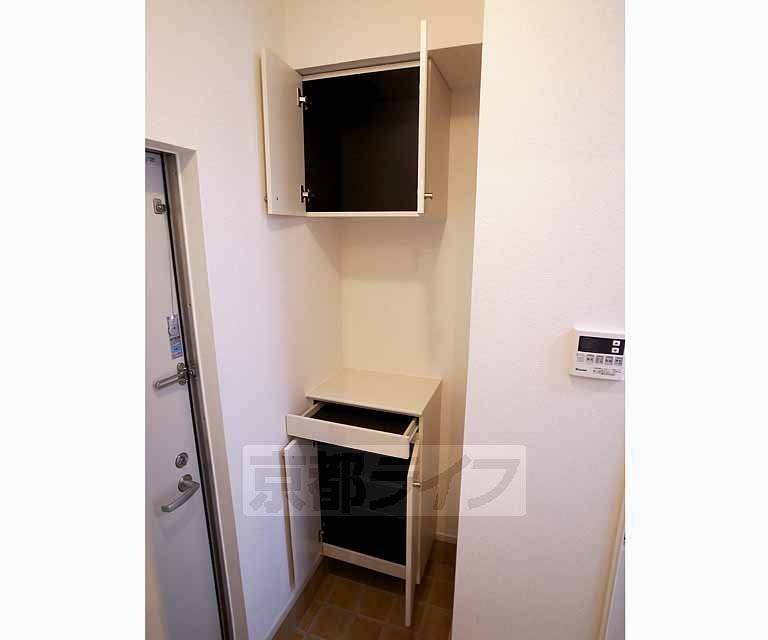 収納　玄関先の収納です！