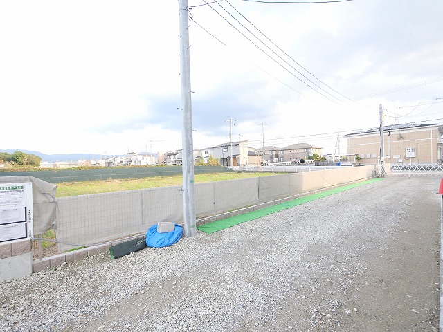 建物外観　照明あり