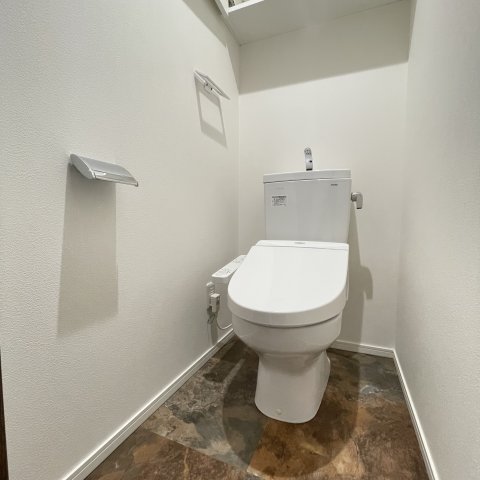 トイレ　同仕様タイプです