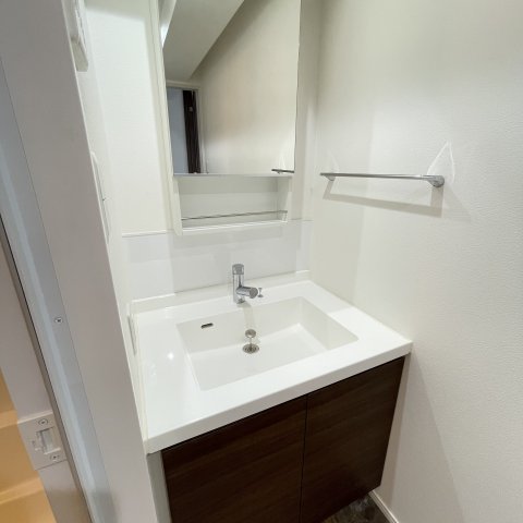 洗面設備　同仕様タイプです