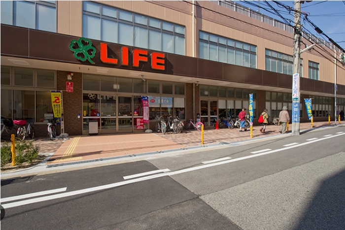 スーパー　ライフ（スーパー）まで350m