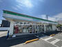 コンビニ　ファミリーマート レインボー通り店（コンビニ）まで831m