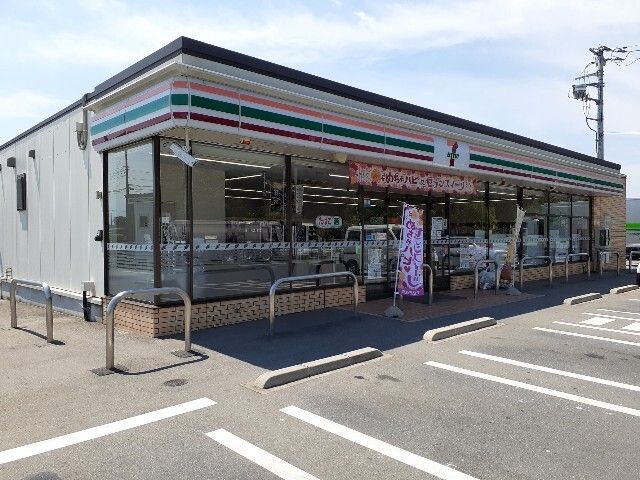 コンビニ　セブンイレブン下斉田町店（コンビニ）まで350m
