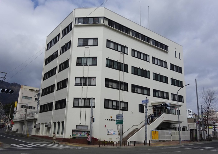 警察署・交番　灘警察署（警察署・交番）まで400m