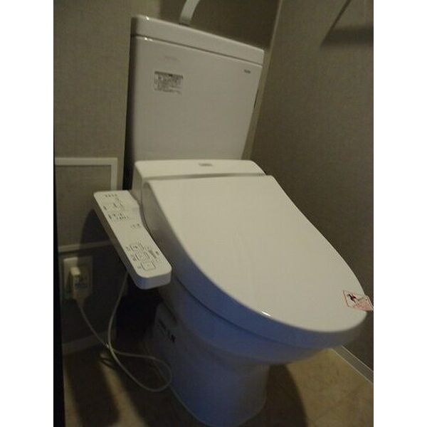 トイレ　※別号室の参考写真、現況優先※