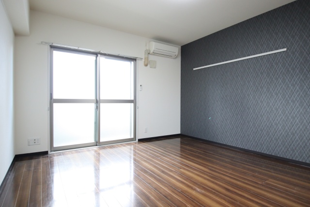 居室・リビング　※別室の参考写真の為、現況優先です。