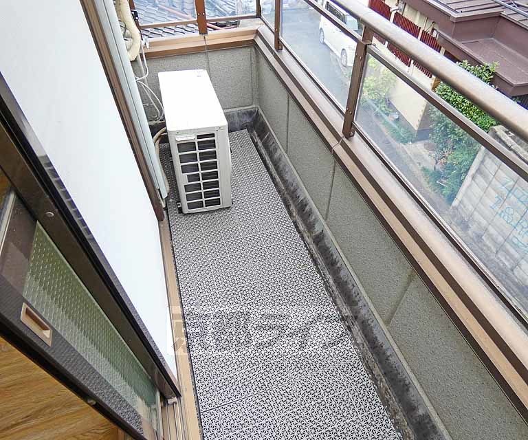 バルコニー　バルコニも広めです！