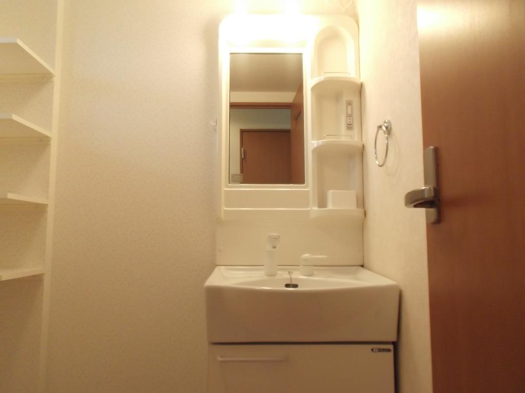 洗面設備　洗髪洗面化粧台