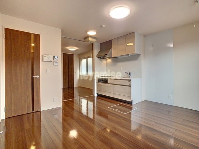 居室・リビング　写真は別号室