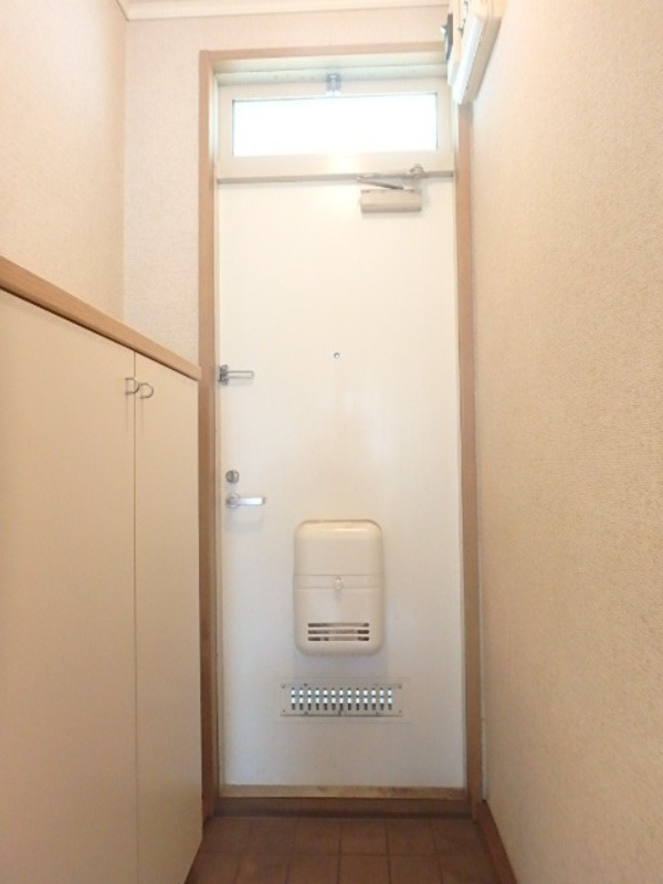 玄関　図面と現状に相違がある場合には現状を優先