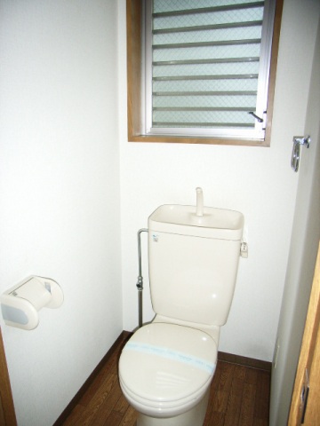 トイレ　別号室の写真です