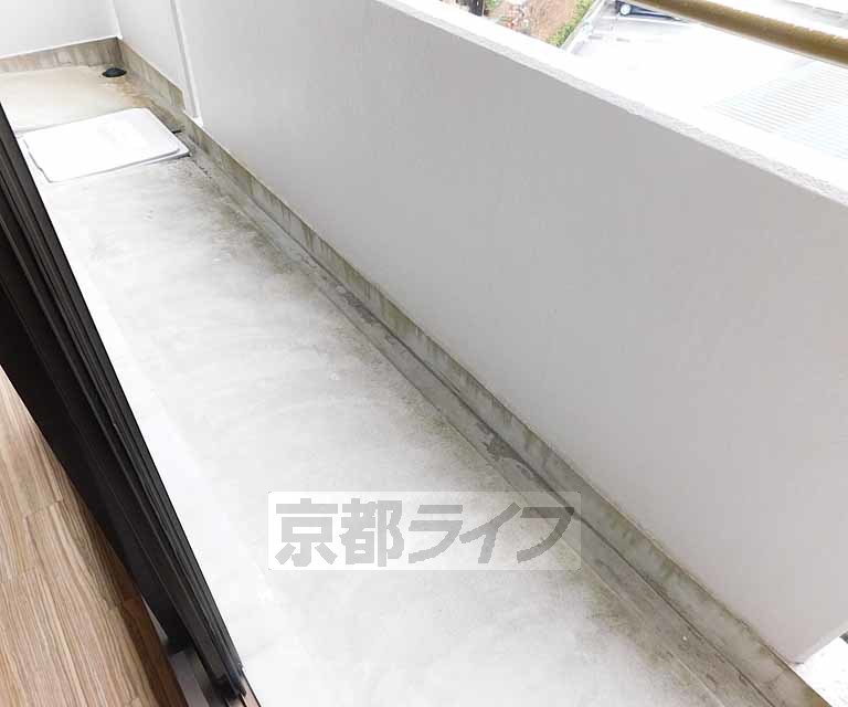 バルコニー　日当りのいいベランダです