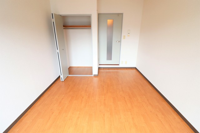 居室・リビング　６．９帖　洋室