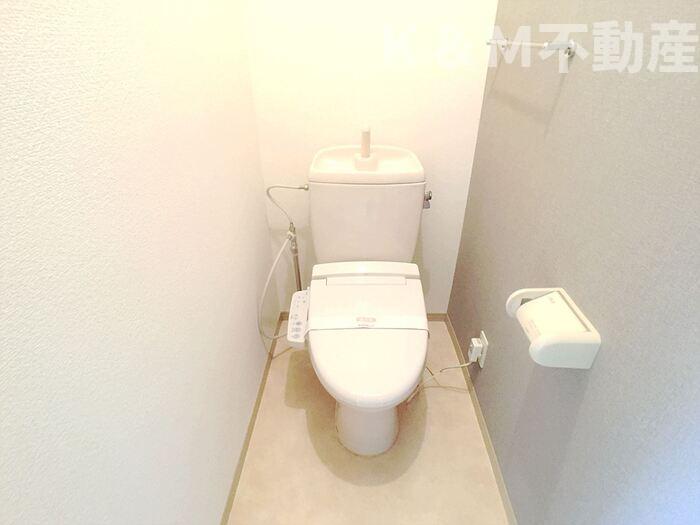 トイレ　落ち着いたトイレです