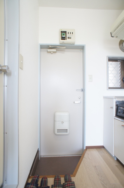 玄関　すっきりシンプルな玄関スペースです！