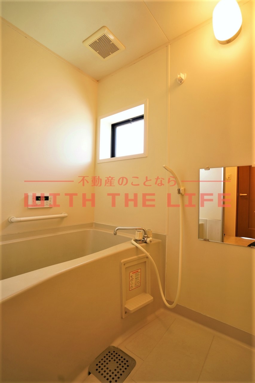 バス・シャワールーム　お風呂で日々の疲れを落としましょう