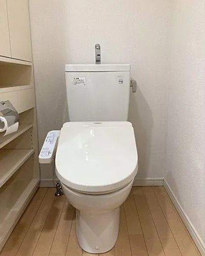 トイレ　同タイプ部屋　参考写真です