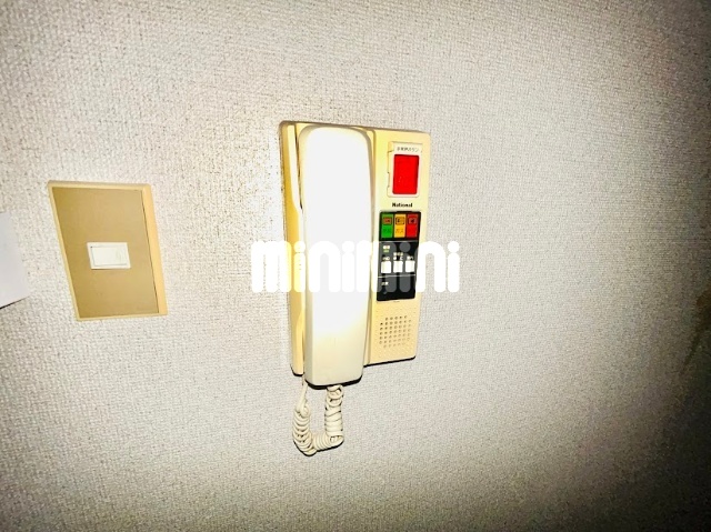 セキュリティ　インターホンです