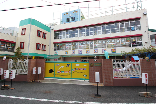 幼稚園・保育園　服部幼稚園（幼稚園・保育園）まで290m