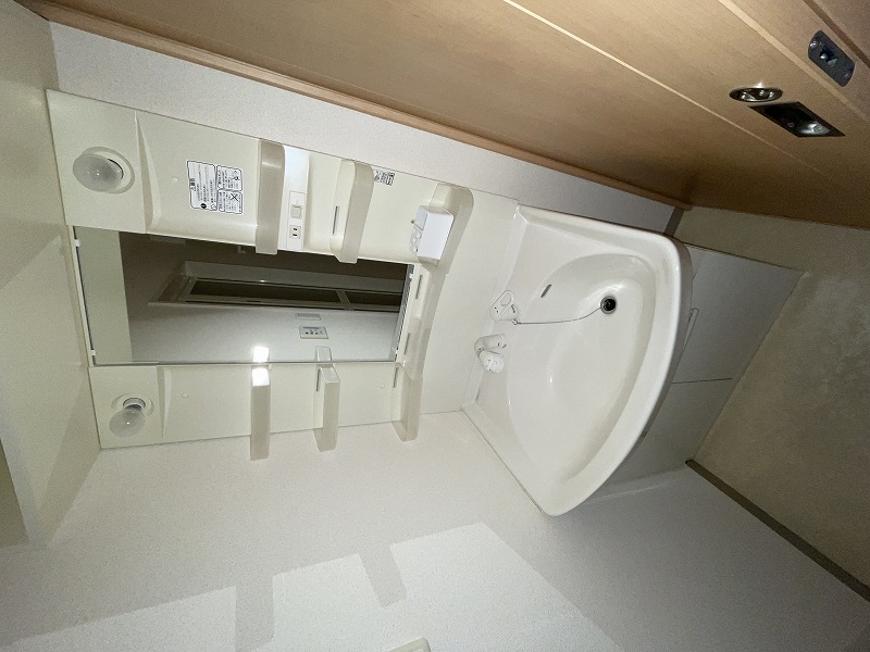 洗面設備　独立洗面台付です。