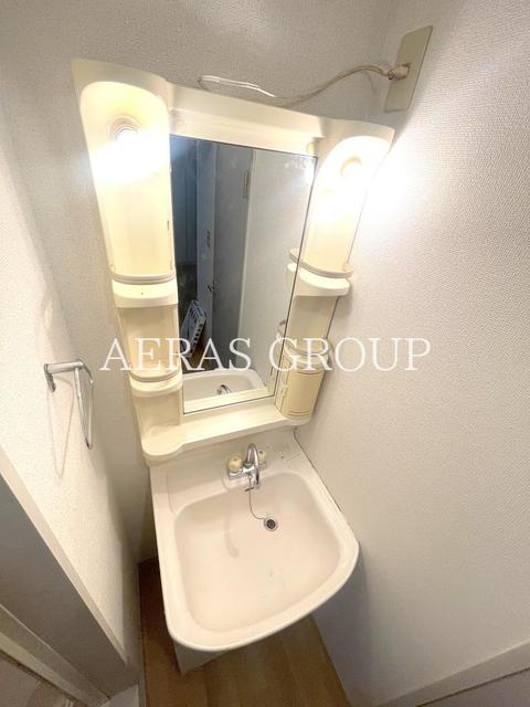 洗面設備　他部屋参考。