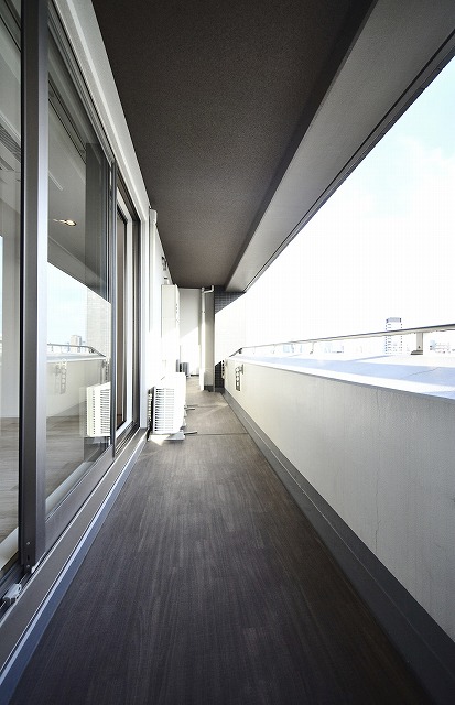 バルコニー　バルコニー