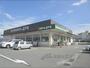 スーパー　産直市場よってって秋篠店（スーパー）まで250m